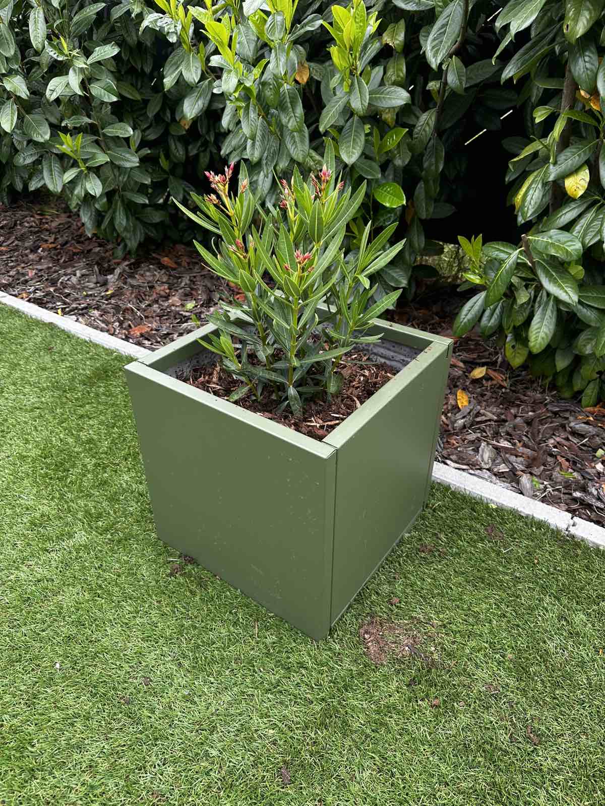 Mitől jobb egy alumínium virágláda? Valóban megéri ezt választani?