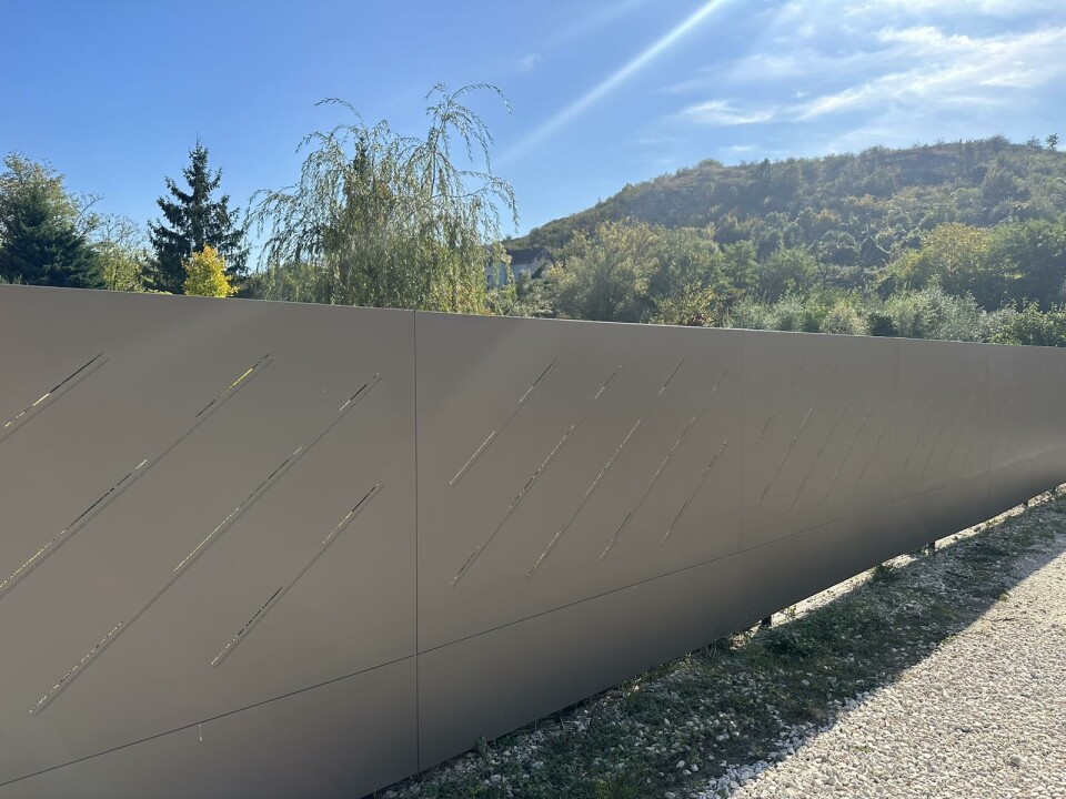 zen-panel-fence-beige-grey